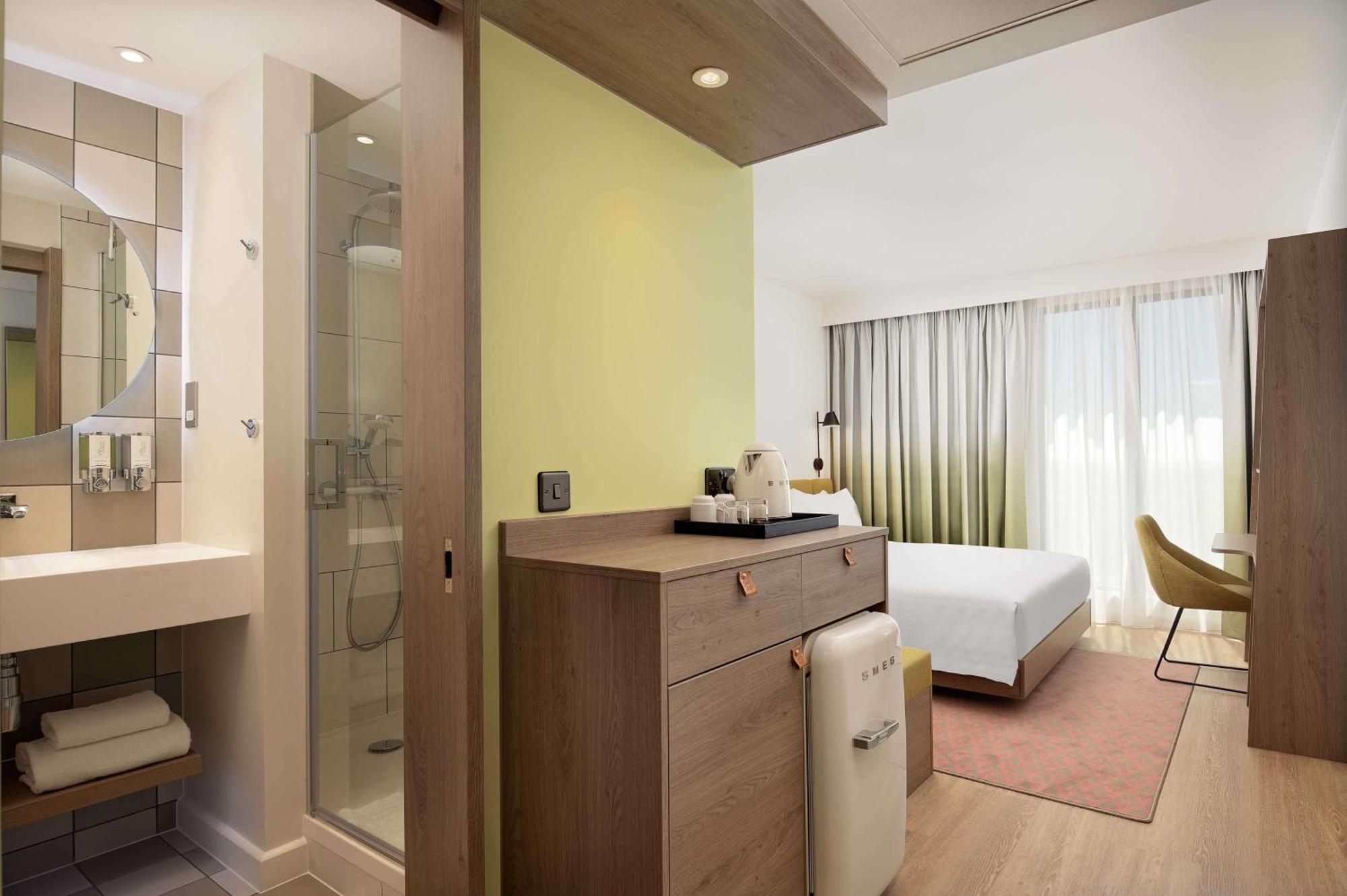 Hampton By Hilton 3*