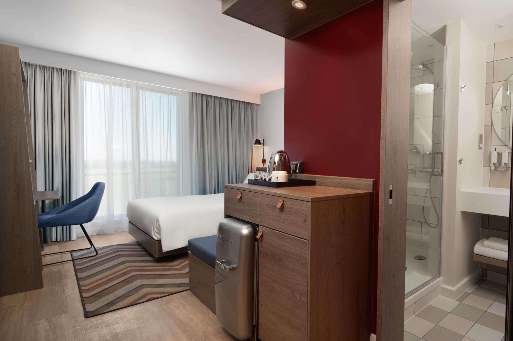 Hampton By Hilton Hotel